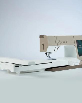 PFAFF CREATIVE ELEVATE 680
