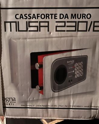 Cassaforte da muro