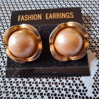 Orecchini vintage con clip e grossa perla