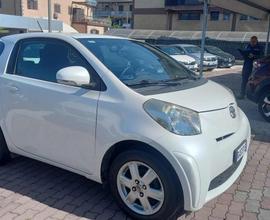 TOYOTA iQ 1.0