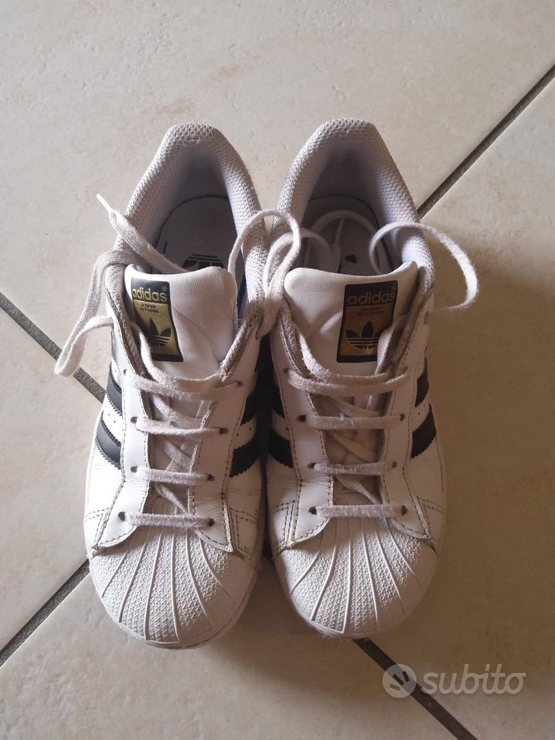 Scarpe Adidas Superstar taglia 34 Tutto per i bambini In vendita