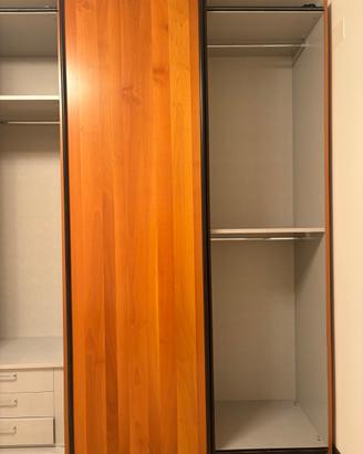 Camera da letto in legno massiccio artigianale