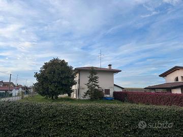 CASA RURALE DA RISTRUTTURARE – VENDUTA NELLO STATO