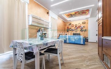 4 LOCALI IN PALAZZINA CON BOX