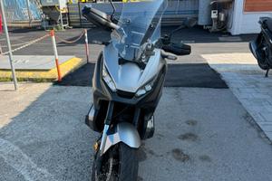 Honda xadv 750