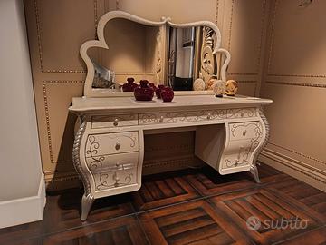 Mobile da trucco, toilette