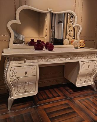 Mobile da trucco, toilette