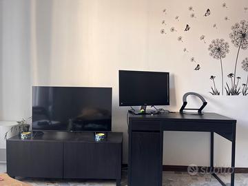 Scrivania IKEA MICKE