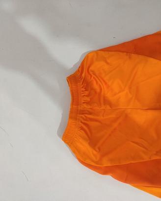 maglia e pantaloncino del Real Madrid 