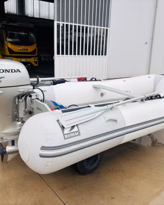 TENDER GOMMONE ZODIAC 3.40 + MOTORE 10 cv HONDA