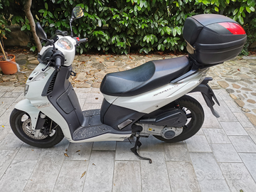 Aprilia sportcity 300