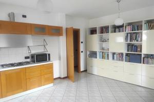 Breda-S.Bartolomeo comodo 2camere-terrazzo abit