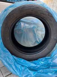 Gomme estive 215/55 17 continental