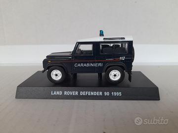 MODELLO LAND ROVER DEFENDER 90 CARABINIERI IN TECA