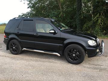 Mercedes Benz ML 350 - W163 - 7 posti - GPL -