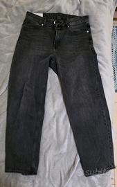 Jeans 20 euro siderno ; H&M loose ample taglia 32/