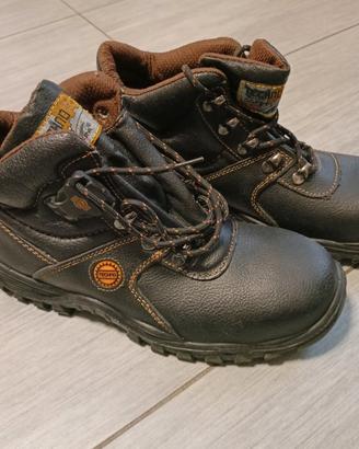 scarpe anti infortunistica nuove