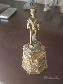 Campana da tavolo vintage in ottone Moschettiere