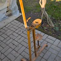 tappatrice a leva per tappi in sughero