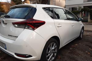 Toyota Auris  1.8 Hybrid 