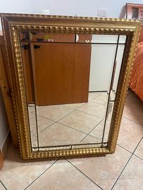 Specchio incorniciato