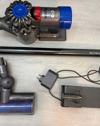 Dyson v8