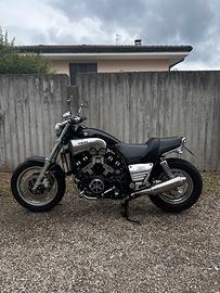 Yamaha Vmax 1200