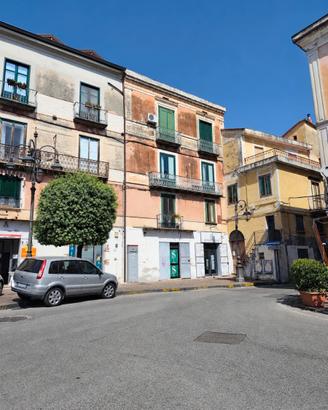Appartamento di 190 mq in palazzo d'epoca