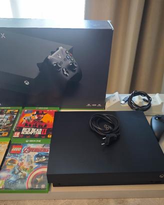 Xbox One X 1TB + 2 contr. + base ricarica+ giochi