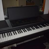 Pianoforte GEM WS-400 completamente revisionato.