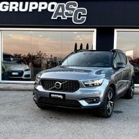 Volvo XC40 2.0 d3 150 CV R-design 4X4