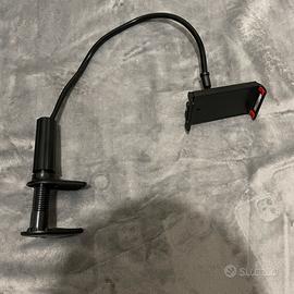 Supporto a braccio per cellulare