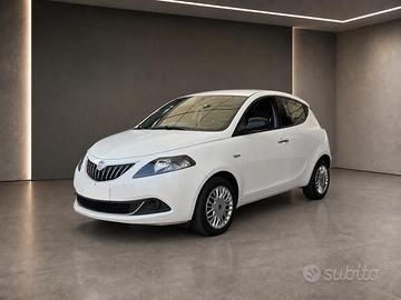 Lancia Ypsilon 1.0 FireFly 70cv S&S Hybrid SILVER