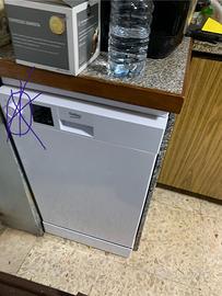 Lavastoviglie Beko slim manca rotellina selezione
