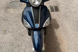 👉 Piaggio Liberty 125 – Buono stato – Bollo fino 