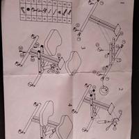 Sedia ergonomica in tessuto e struttura metallica