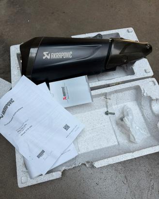 Terminale Akrapovic vespa gts300