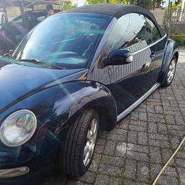 Volkswagen Maggiolone New Beetle Cabrio 