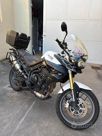 Triumph tiger 800