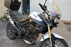 Triumph tiger 800