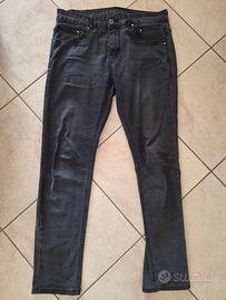 Jeans neri da uomo