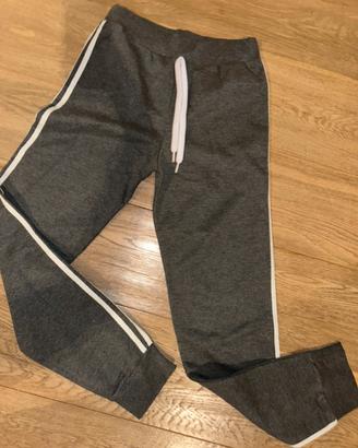 Pantaloni, tuta grigi