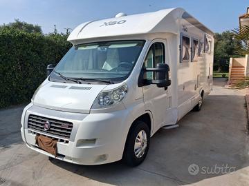 camper semintegrale con letto nautico