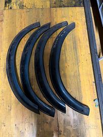 SET 4 PARAFANGHINI SUZUKI SAMURAI