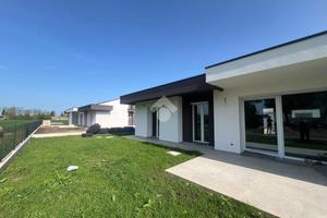 PORZIONE DI BIFAMILIARE A CERVIA