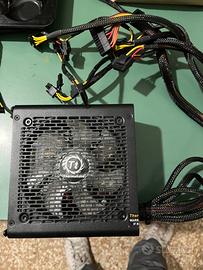 Alimentatore  rgb thermaltake 600w