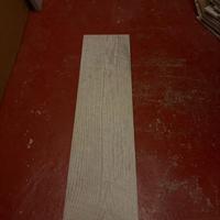 Piastrella gres porcellanato Giglio legno grigio