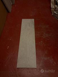 Piastrella gres porcellanato Giglio legno grigio