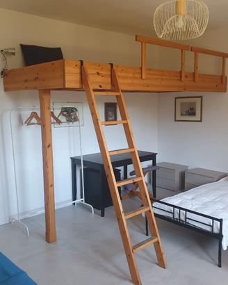 Soppalco in legno vero con futon in cotone