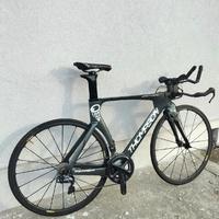 Thompson Airstream TT Di2 – Carbon Wheels